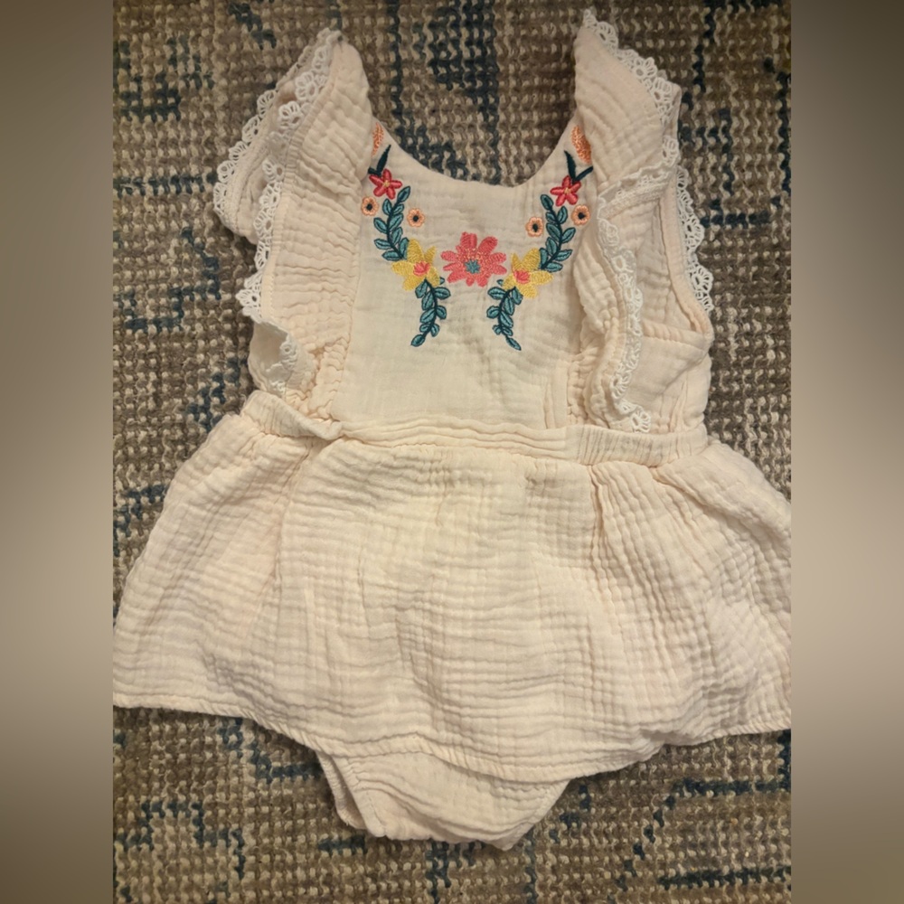 Jessica Simpson Cream Bodysuit with Floral Embroidery